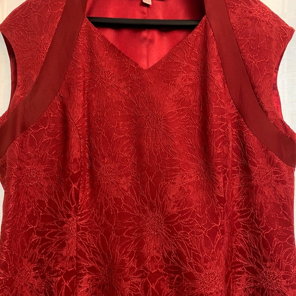 Dress - Picture 3 of 4